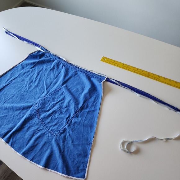 Vintage Half Apron Grannycore Handmade Embroidery Flowers Pocket Cottagecore - Picture 14 of 16